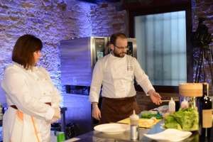 <b>GUSTO IN SCENA 2015 - LA CUCINA DEL SENZA di Mara Martin, Luca Veritti, Mauro Uliassi, Maurizio Serva, Luigi Biasetto, Renato Bosco e Tomas Morazzini  © Alice Ostan</b> - Mara Martin - Da Fiore e Luca Veritti - MET